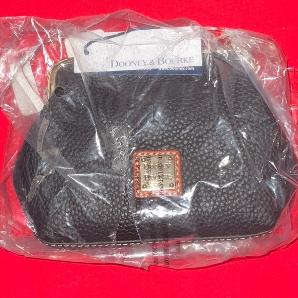 NWT Dooney & Bourke Large Framed Purse - Picture 13 of 14